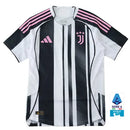 camisa juventus 2025, juventus versão jogador, camisa titular juventus, uniforme juventus 2025/26, camisa bianconera, futebol italiano, serie a, juventus fc, camisa masculina juventus, juventus primeira linha

