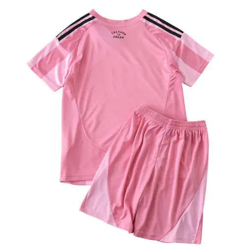 camisa inter miami rosa 2025, uniforme infantil mls, kit inter miami kids, escudo inter miami bordado, camisa rosa futebol, futebol americano infantil