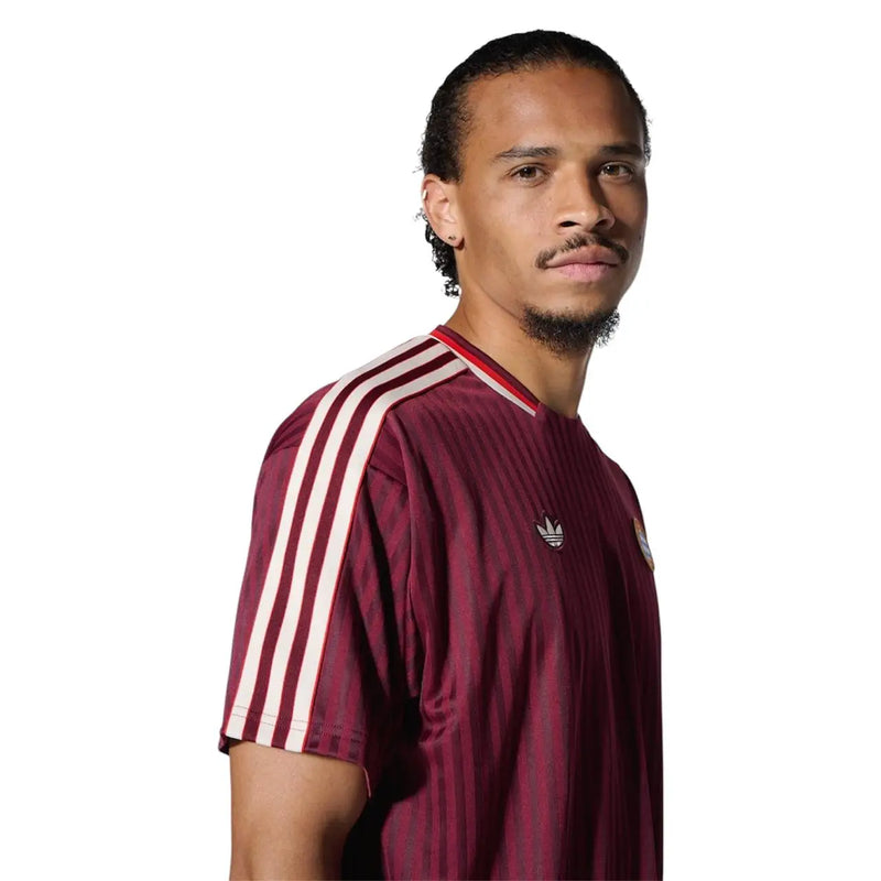 Camiseta del Bayern de Munique Terrace Icons 2025