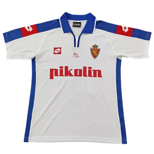 camisa retrô real zaragoza 2003, uniforme clássico 2005, manto da copa do rei 2004, futebol espanhol, edição torcedor, nostálgico e histórico

