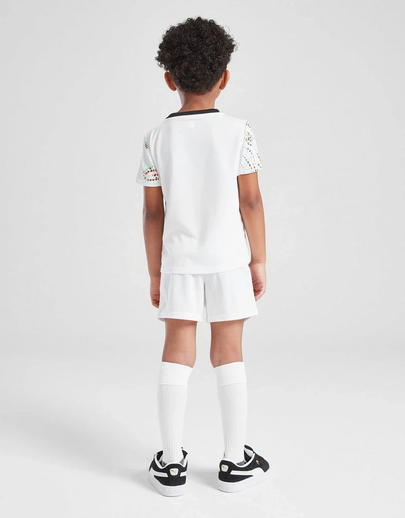 Conjunto Infantil Con Calcetines II Portugal 2025/26