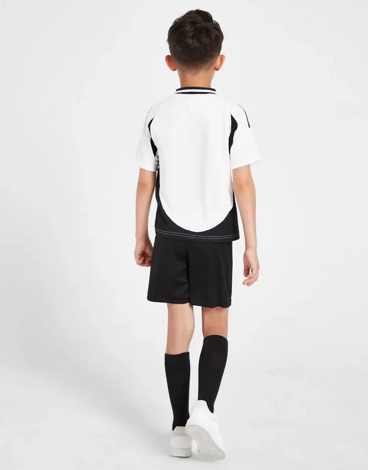 Conjunto Infantil Con Calcetines I Juventus 2024/2025