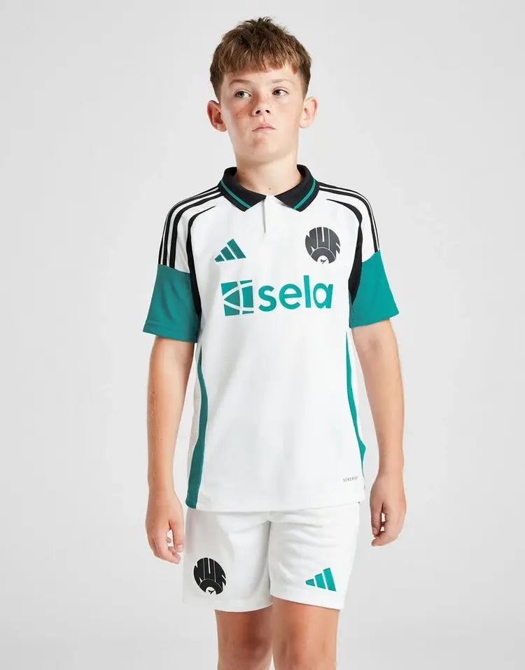 Conjunto Infantil Newcastle III 2024/2025