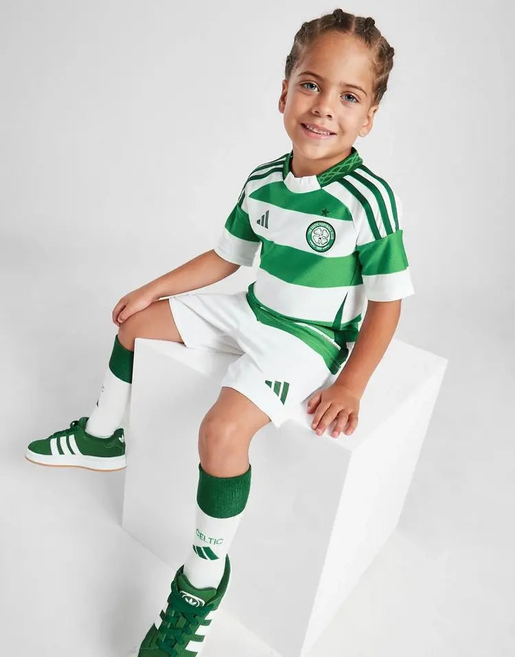 Conjunto Infantil Con Calcetines I Celtic 2024/2025
