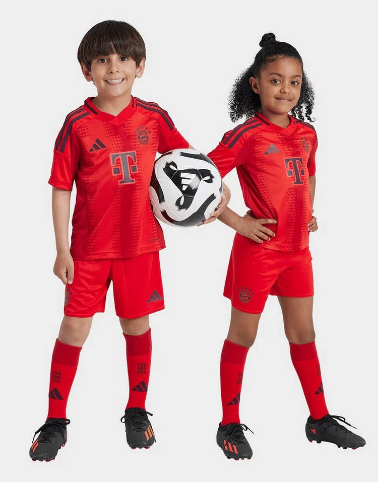Conjunto Infantil Con Calcetines I Bayern de Munique 2024/2025